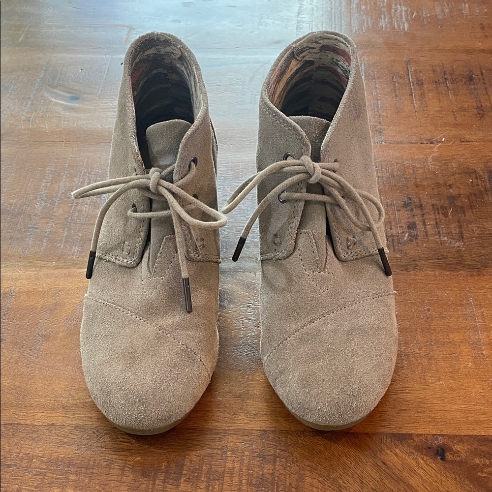 Toms Women's Suede Wedges - Taupe